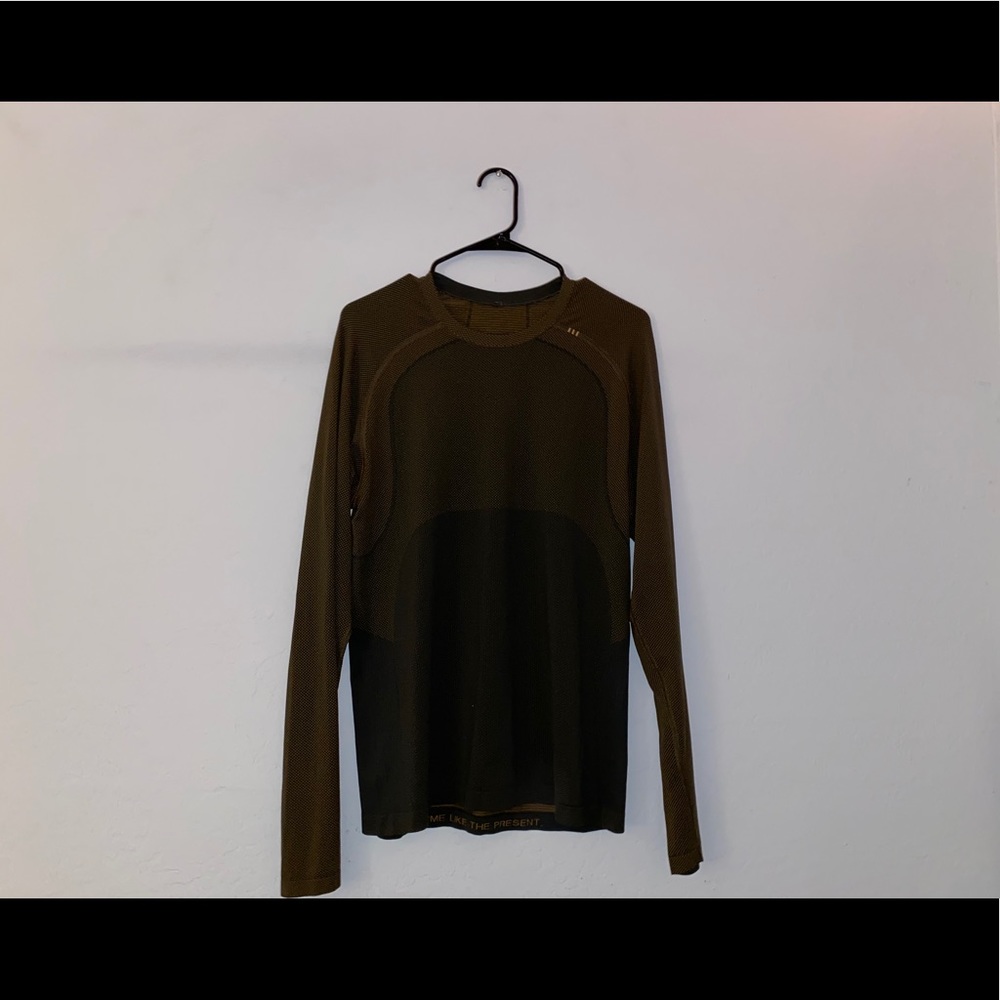 Lululemon Metal vent tech Shirt Chinese New Year